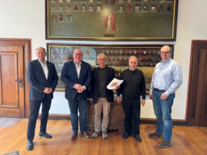 v.l.n.r.: Jochen Weppler, Bürgermeister Stephan Paule, Uwe Schneider, Dr. Norbert Hansen, Tobias Diehl